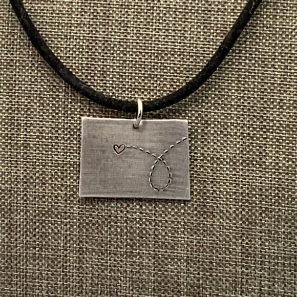 Flying Heart Pendant Necklace Silver Rectangle Black Sueded Cord - Picture 3 of 5